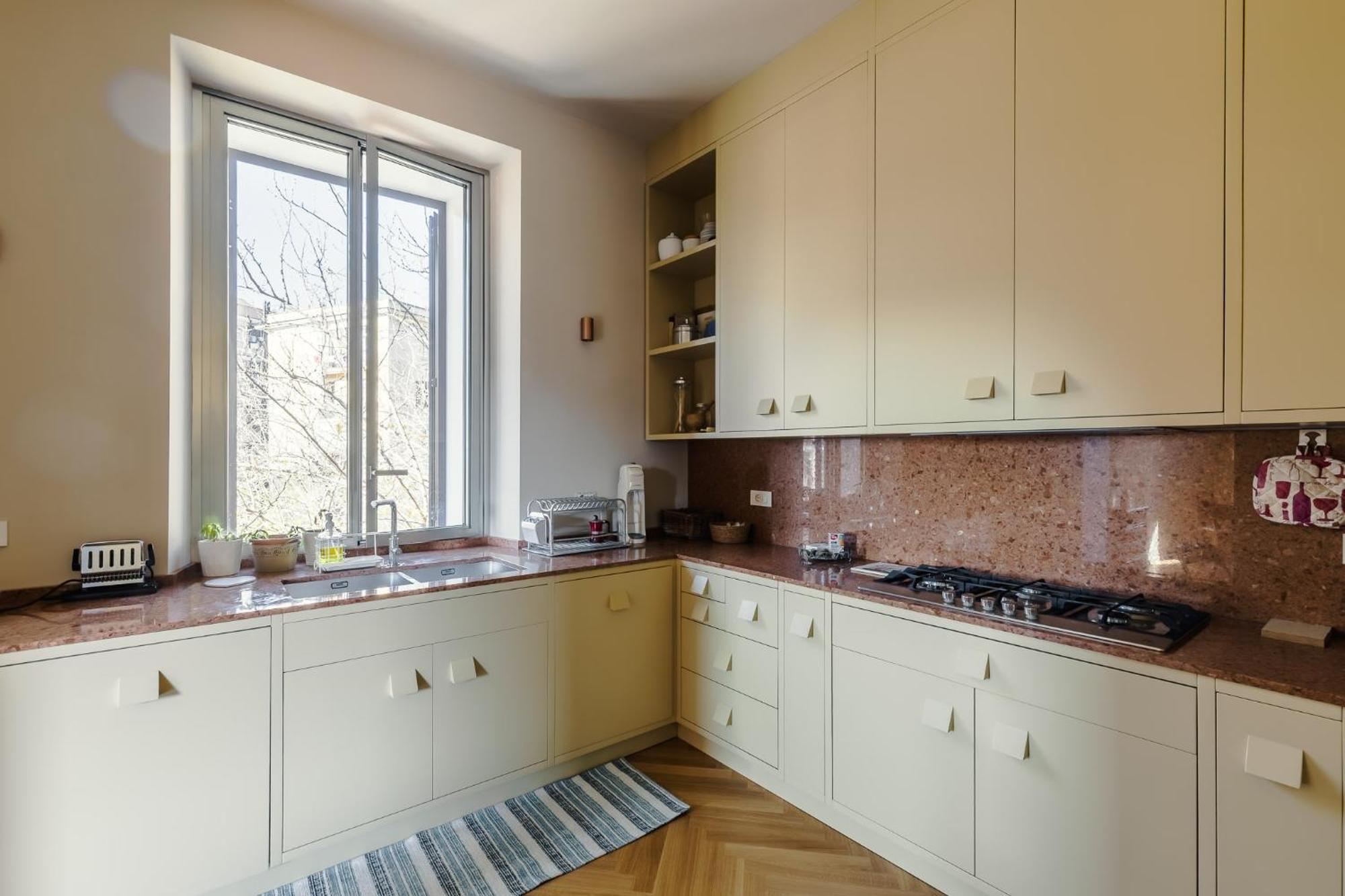 Retreat En-suite * Roma
